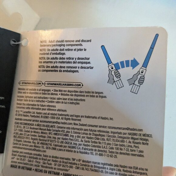 NWT Blue Lightsaber Rey 2019 Retractable Star Wars Disney Collectible Toy Hasbro - Picture 10 of 11